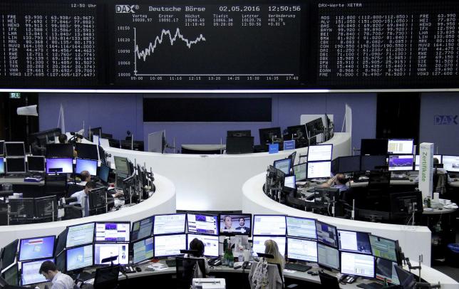 World stocks pause near record highs